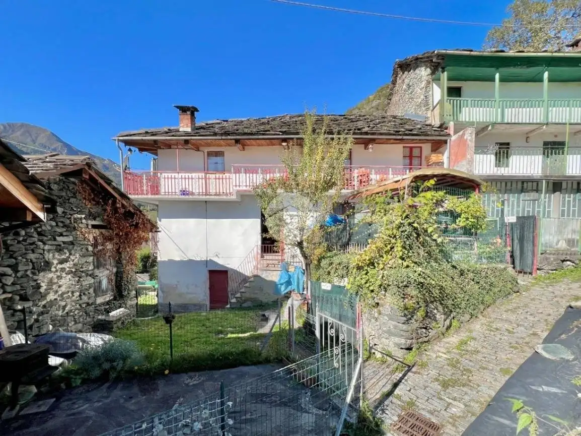 Casa indipendente in vendita a Lemie