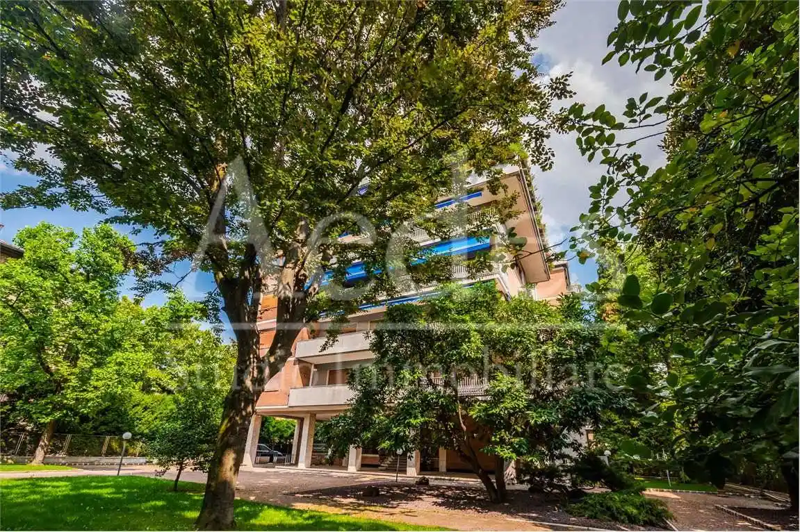 Appartamento in vendita a Modena