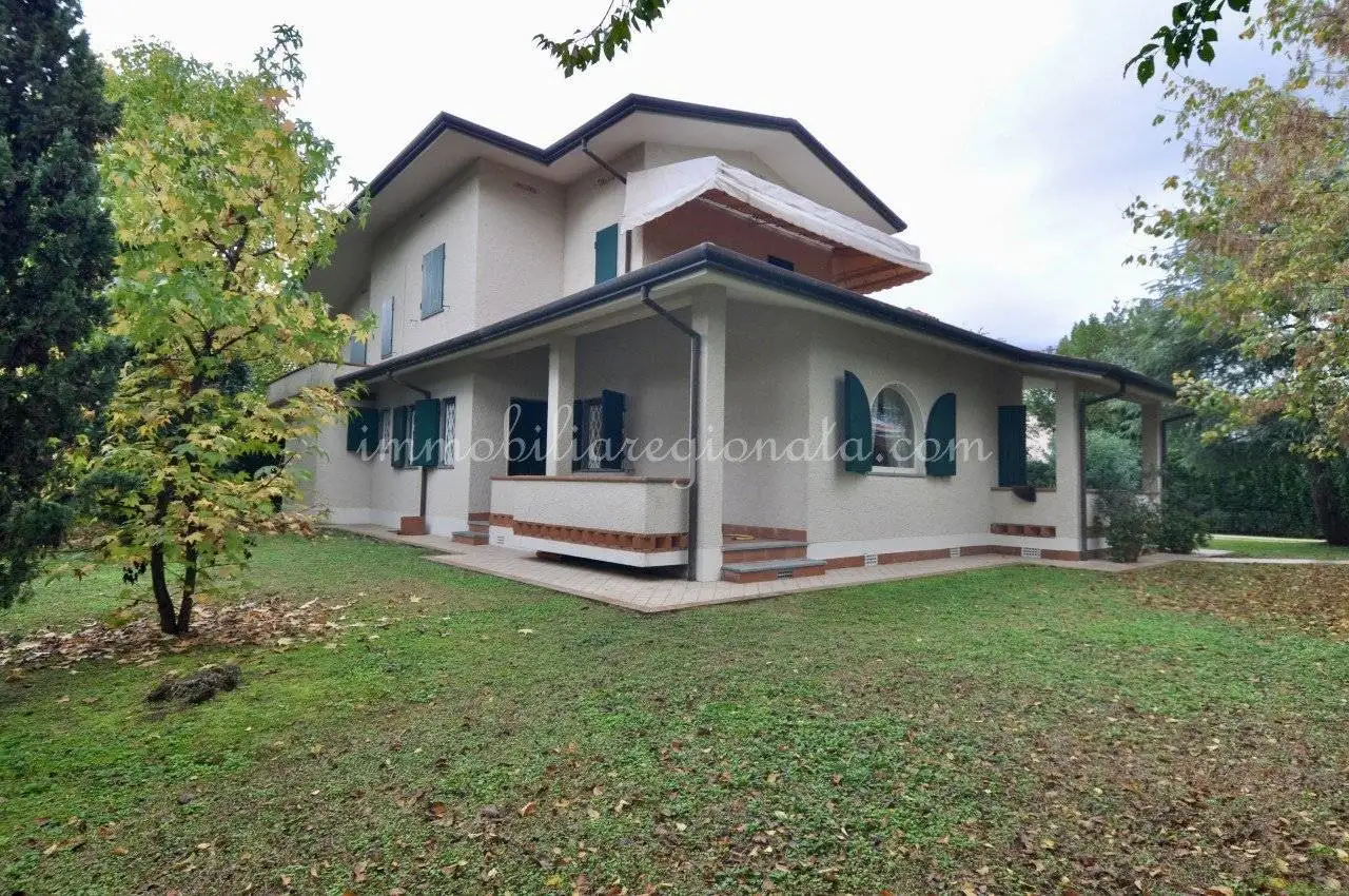 Villa in affitto a Forte dei Marmi