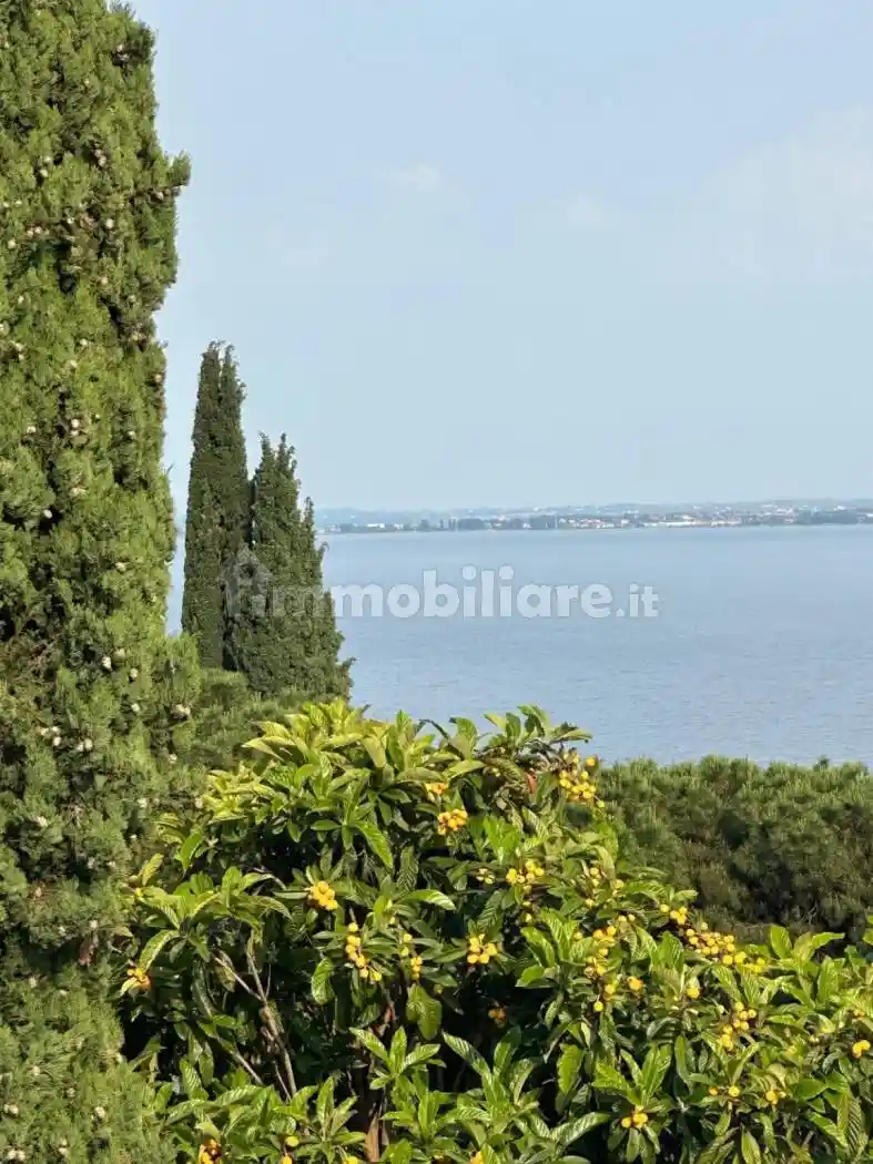 Villa in affitto a Padenghe sul Garda