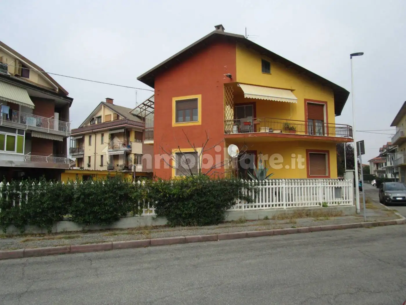 Casa indipendente in vendita a Cuneo