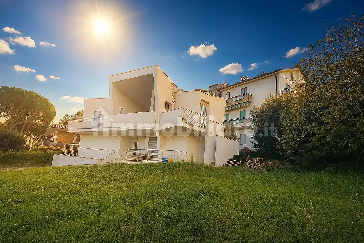 Villa in vendita a Folignano