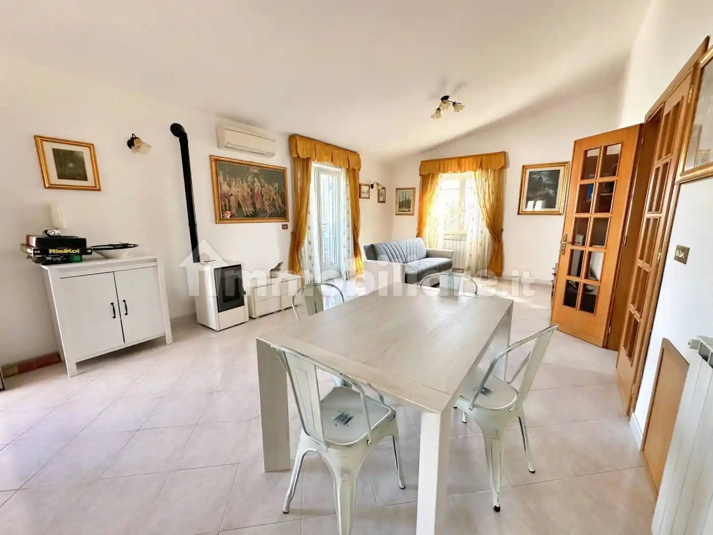 Villa in vendita a Fiumicino