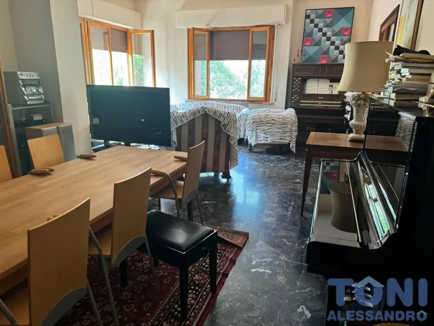 Villa in vendita a Capraia e Limite