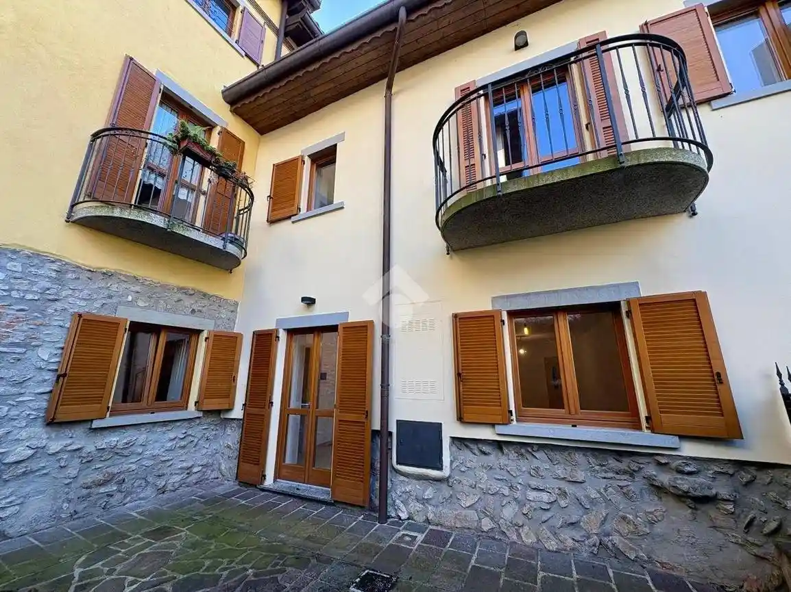 Appartamento in vendita a Pradalunga