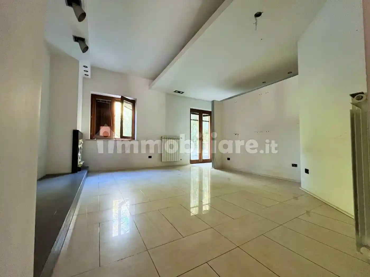 Villa plurifamiliare Contrada Sant'Oronzo, Quattrograna, Bellizzi, Sant'Oronzo, Avellino - foto 2