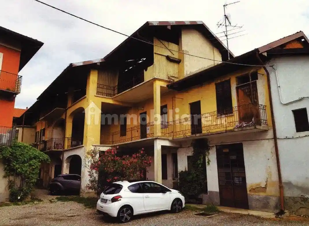 Appartamento in vendita a Cavaria con Premezzo