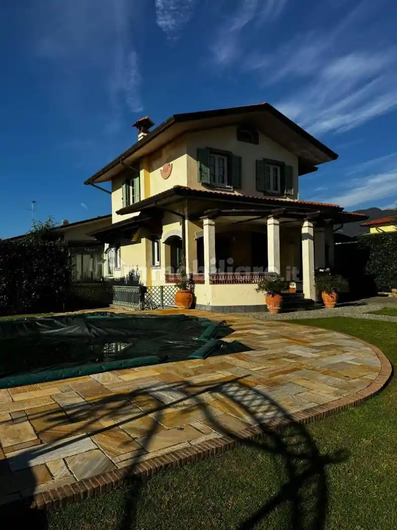 Villa unifamiliare, nuova, 250 m², Vaiana, Forte dei Marmi - foto 2