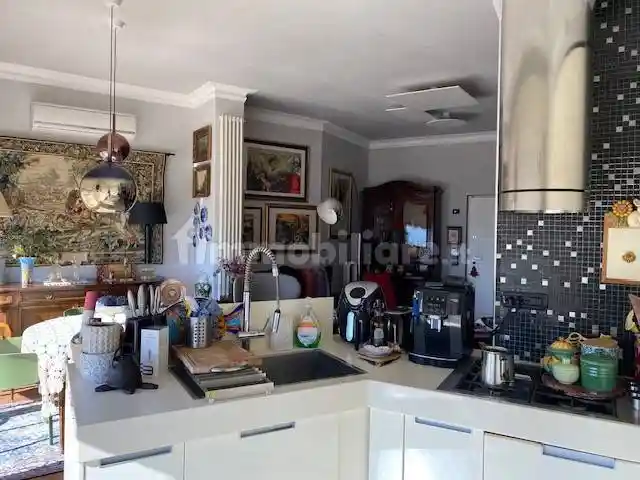 Trilocale via Nicola Vaccaro 21, Centro, Potenza - foto 2