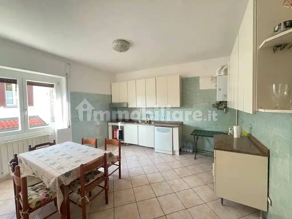 Appartamento in vendita a Bregnano