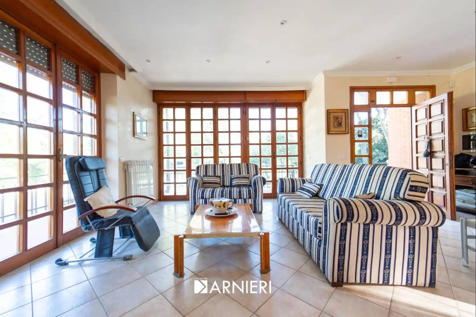 Villa in vendita a Cisterna di Latina