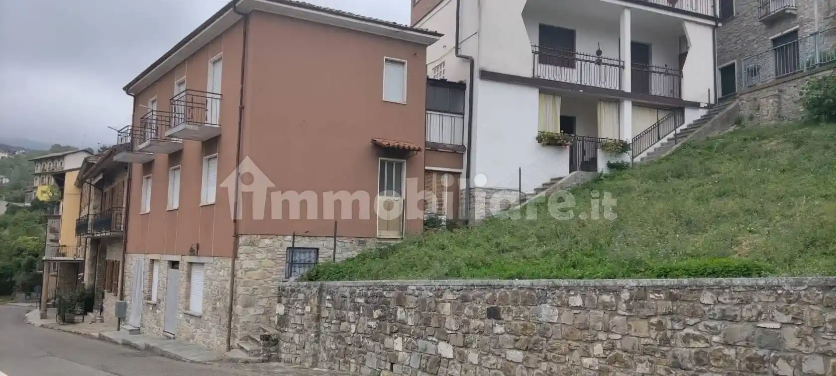 Casa indipendente in vendita a Romagnese