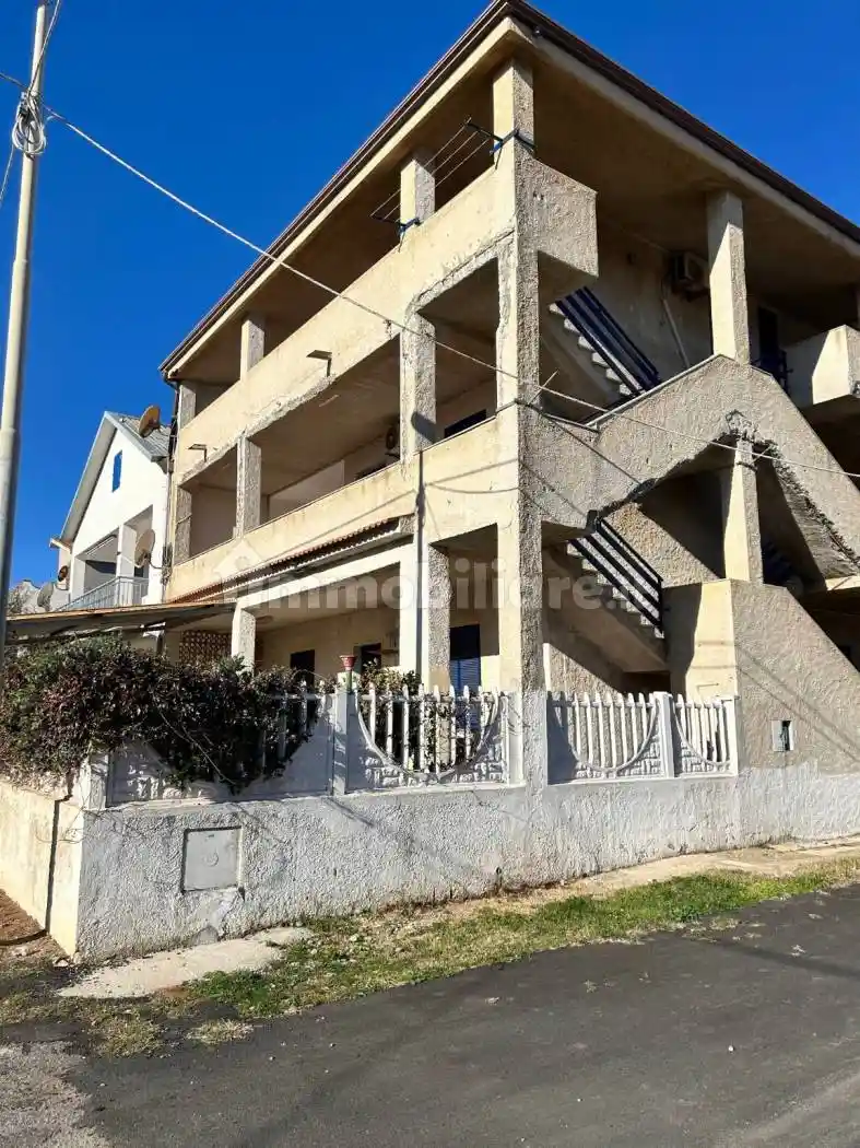 Palazzo - Edificio in Vendita - foto 2