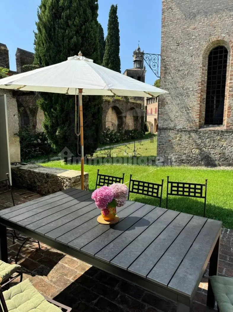 Rustico - Casale in affitto a Susegana