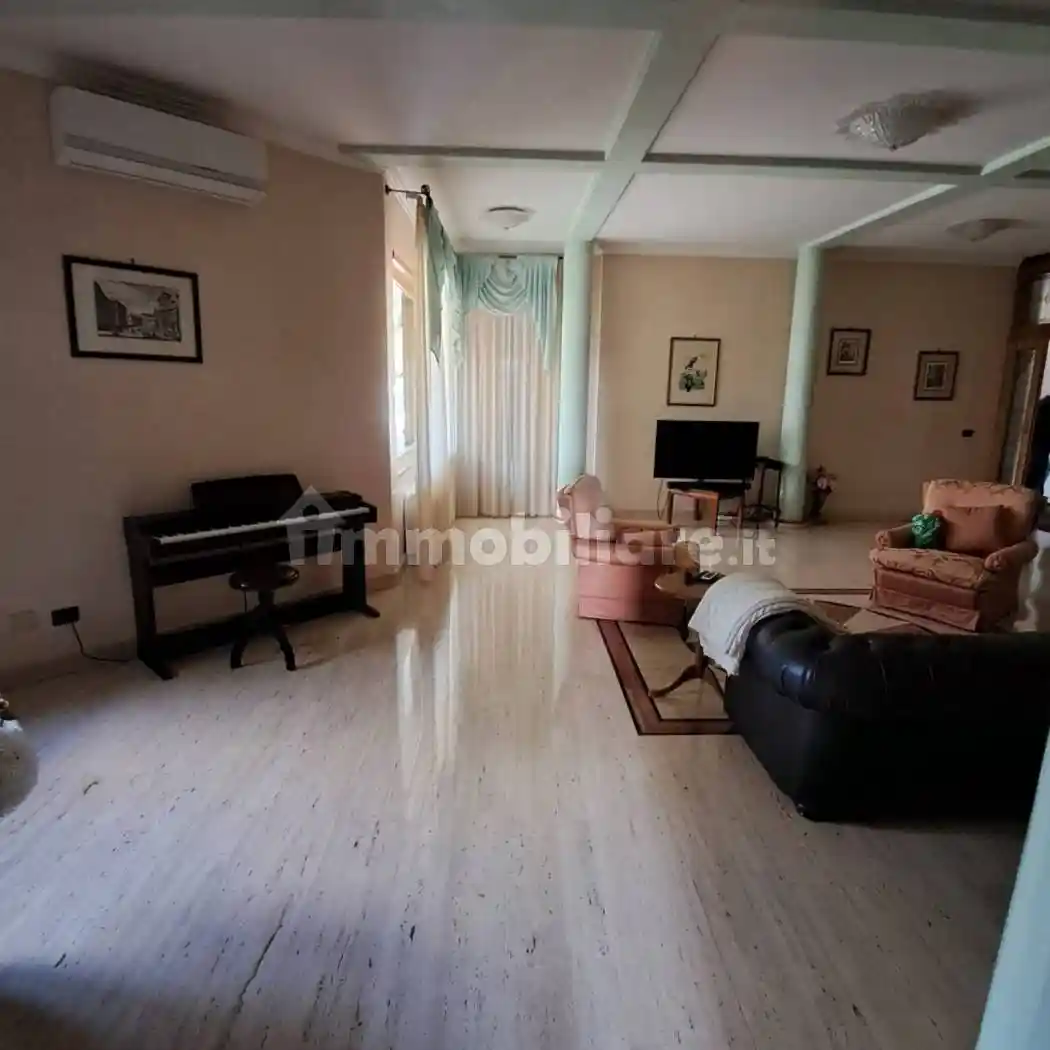 Villa unifamiliare Strada Lunga, Nascosa, Latina - foto 2