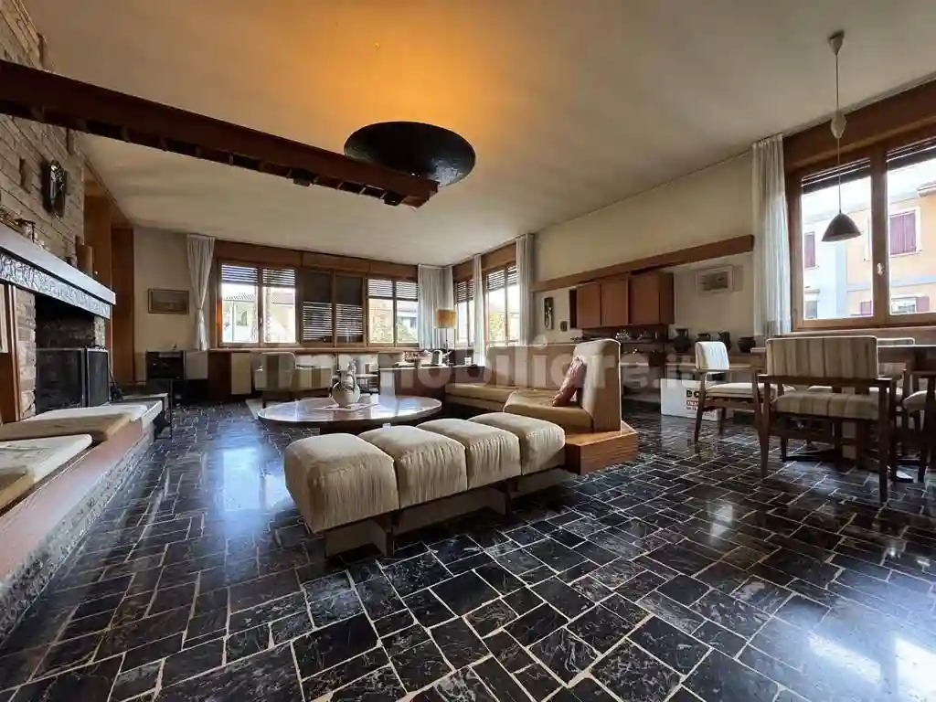 Villa in vendita a Pordenone