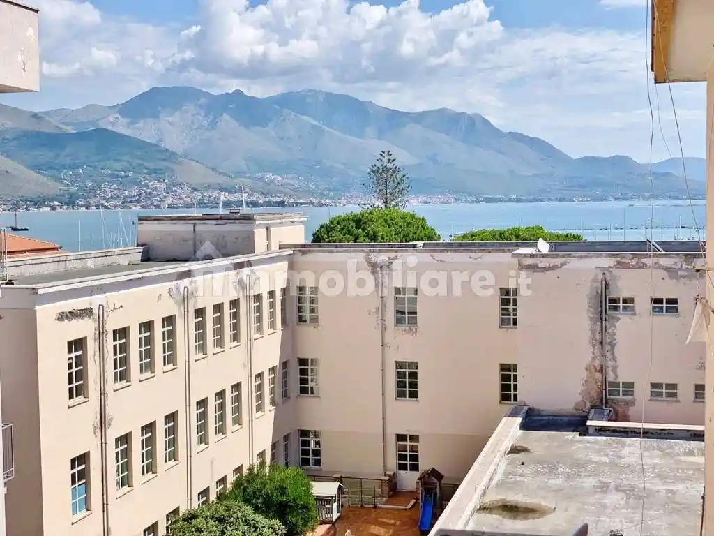 Appartamento in affitto a Gaeta