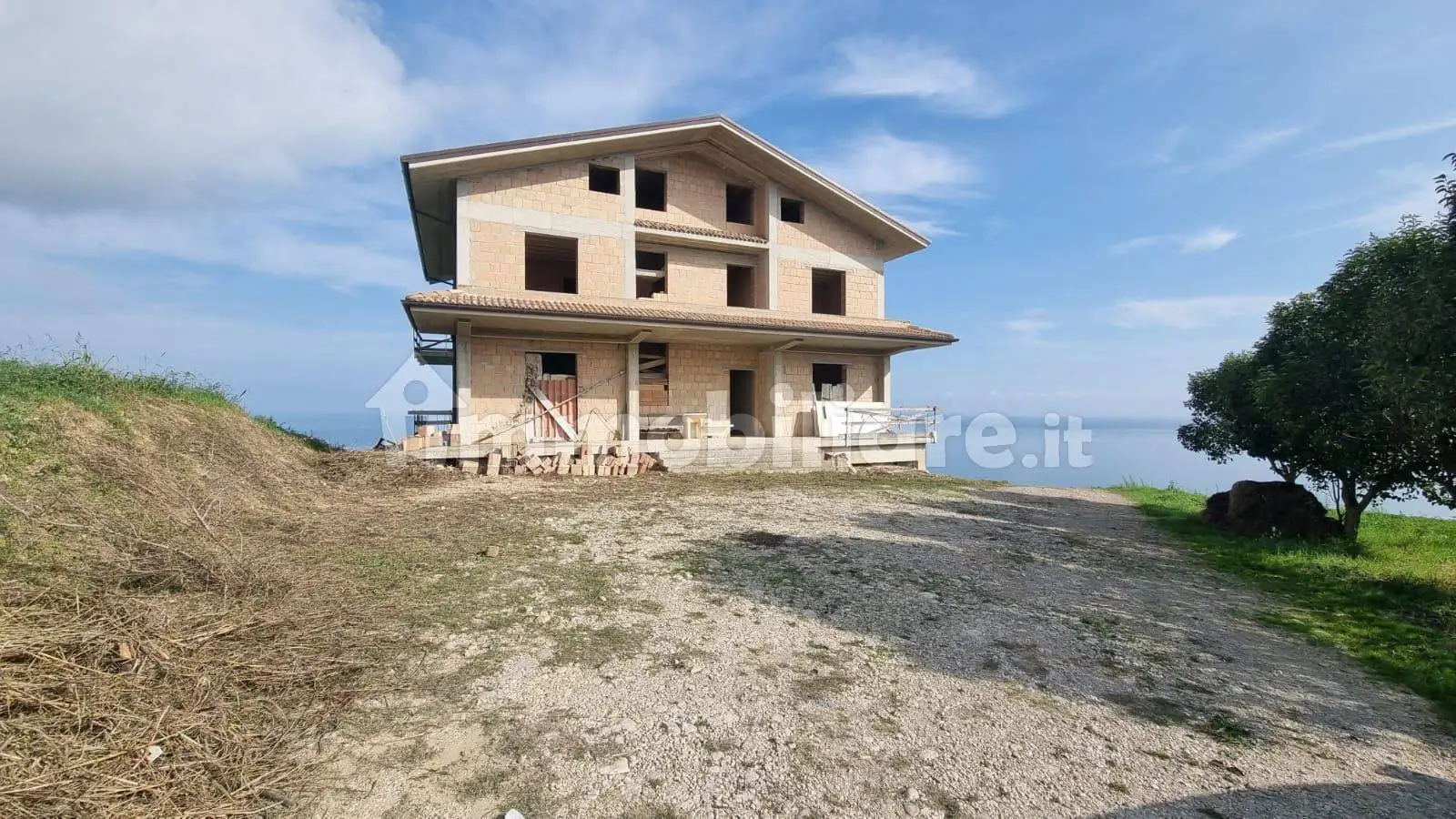 Casa indipendente in vendita a Pineto