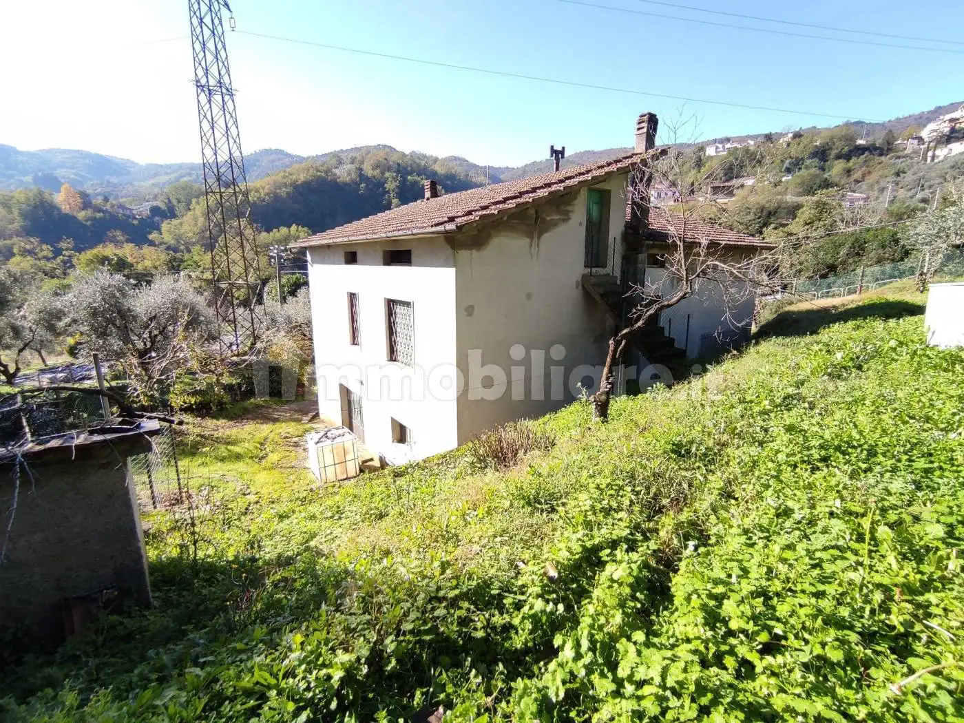 Casa indipendente in vendita a Pistoia
