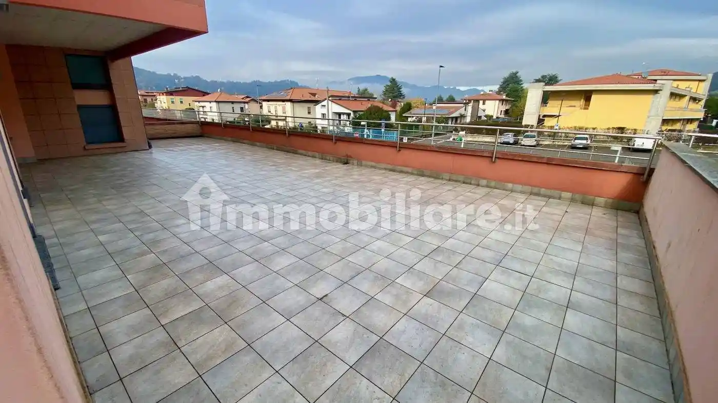 Appartamento in vendita a Villa d'Adda