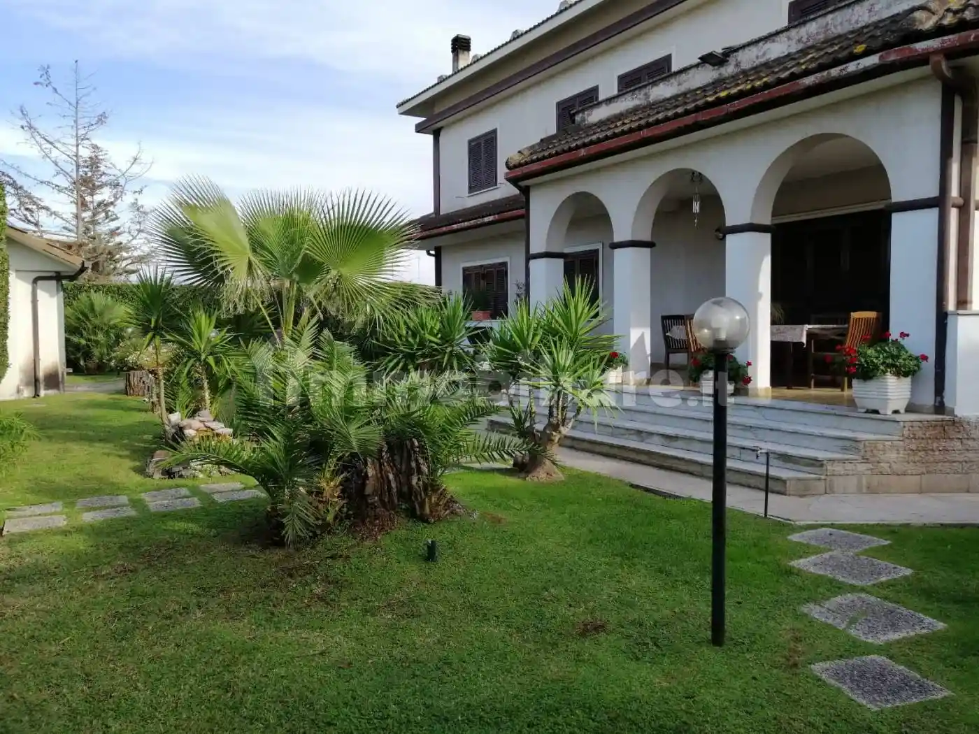 Villa in vendita a Pomezia