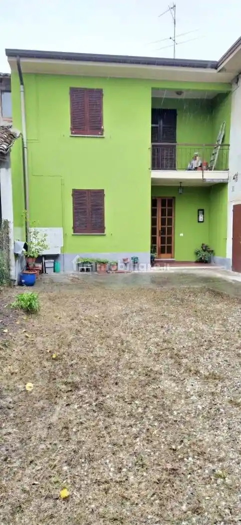 Casa indipendente in vendita a Montodine
