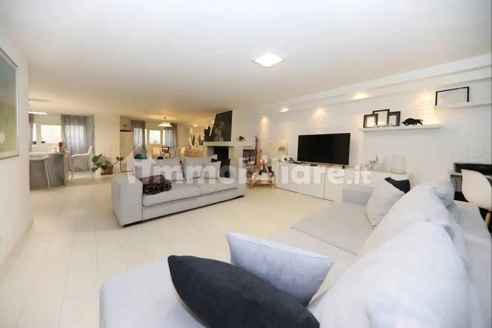 Appartamento in vendita a Besana in Brianza