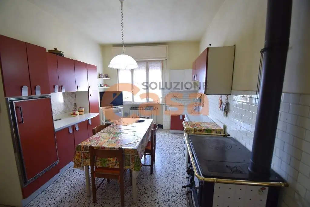 Villa in vendita a Caselle Landi