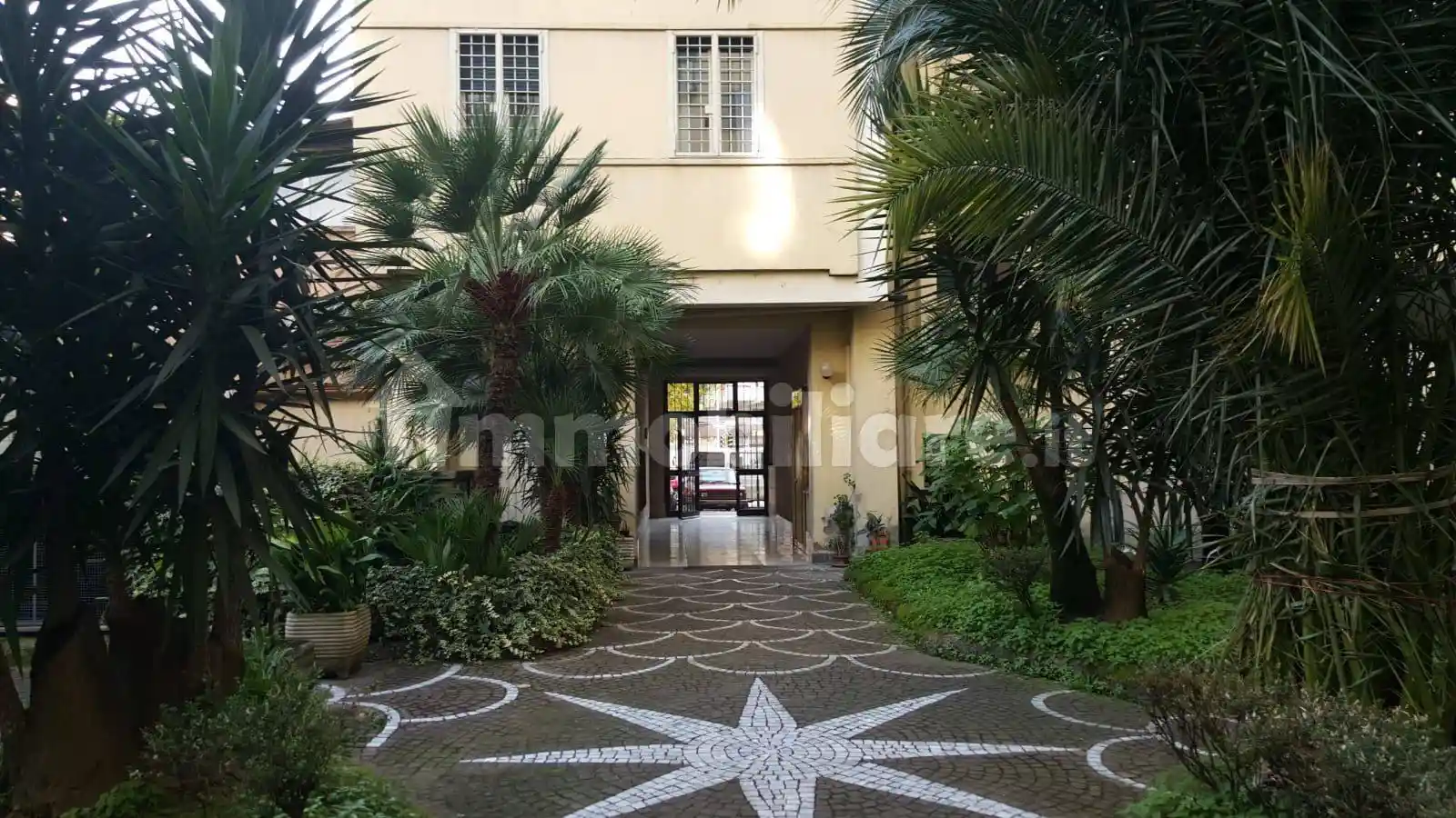 Trilocale piazza Cesare Cantù 4, Appio Latino, Roma - foto 2