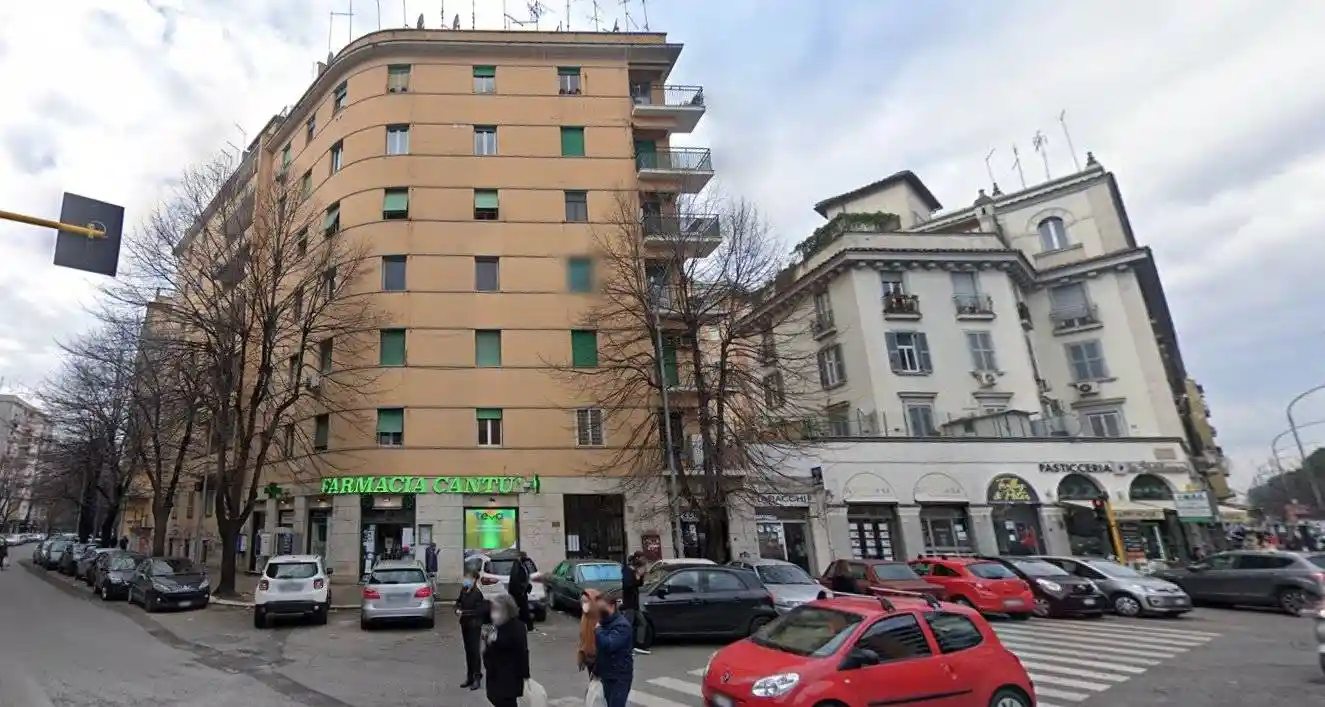 Trilocale piazza Cesare Cantù 4, Appio Latino, Roma - foto 3