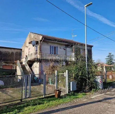 Palazzo - Stabile in asta a Ceneselli