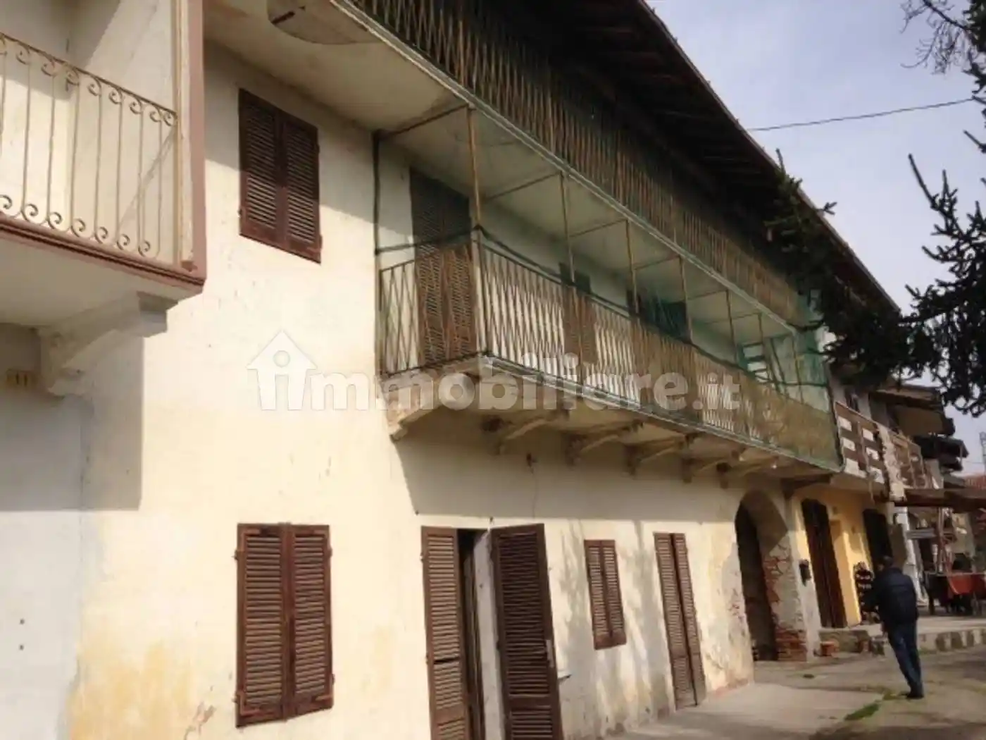 Villa in vendita a Suno