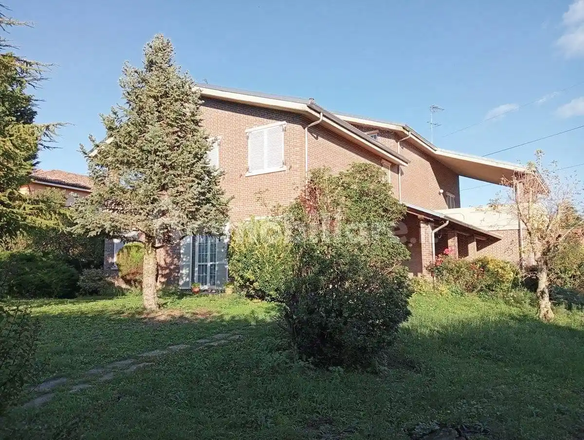 Villa in vendita a Castelletto Monferrato