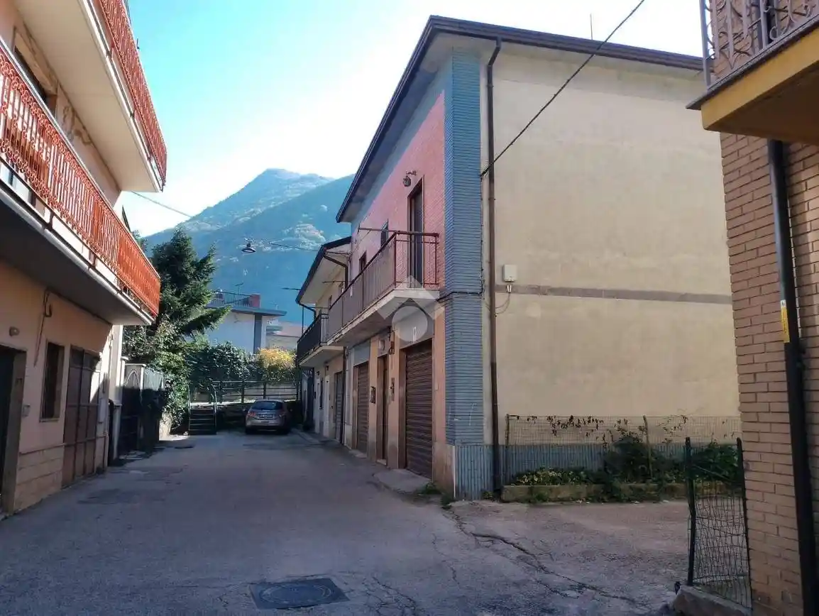 Terratetto unifamiliare via Giuseppe Mazzini, Volturara Irpina - foto 2