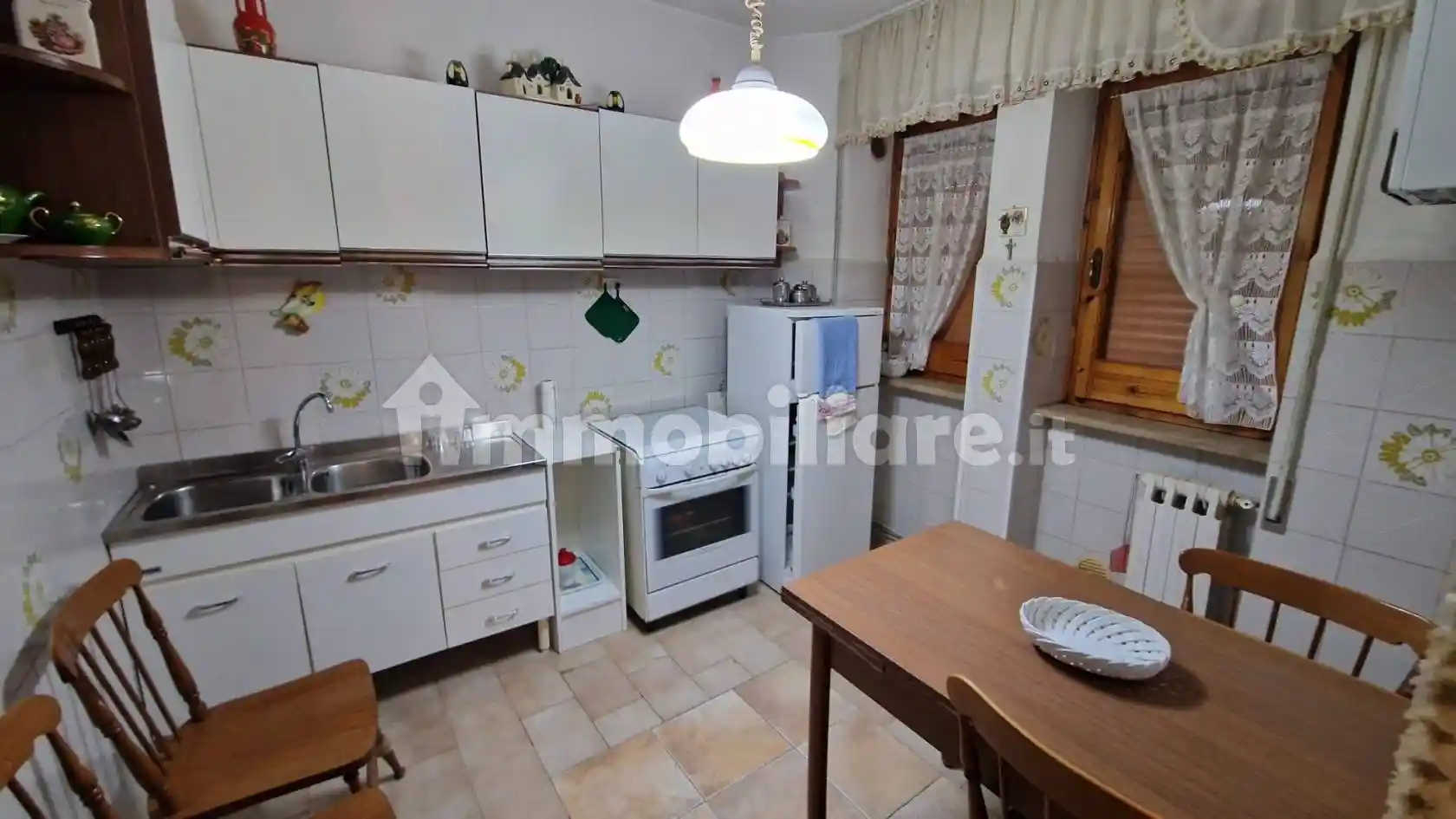 Appartamento via Emanuele Gianturco 57, Genzano di Lucania - foto 5