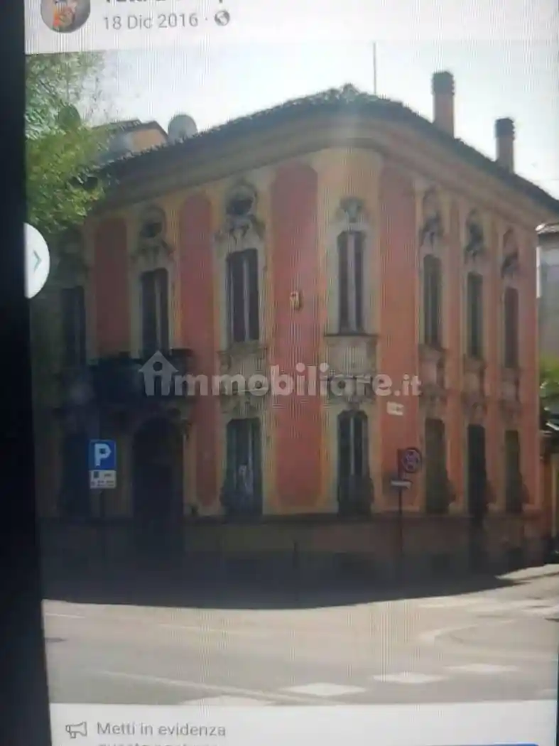 Villa in vendita a Cremona