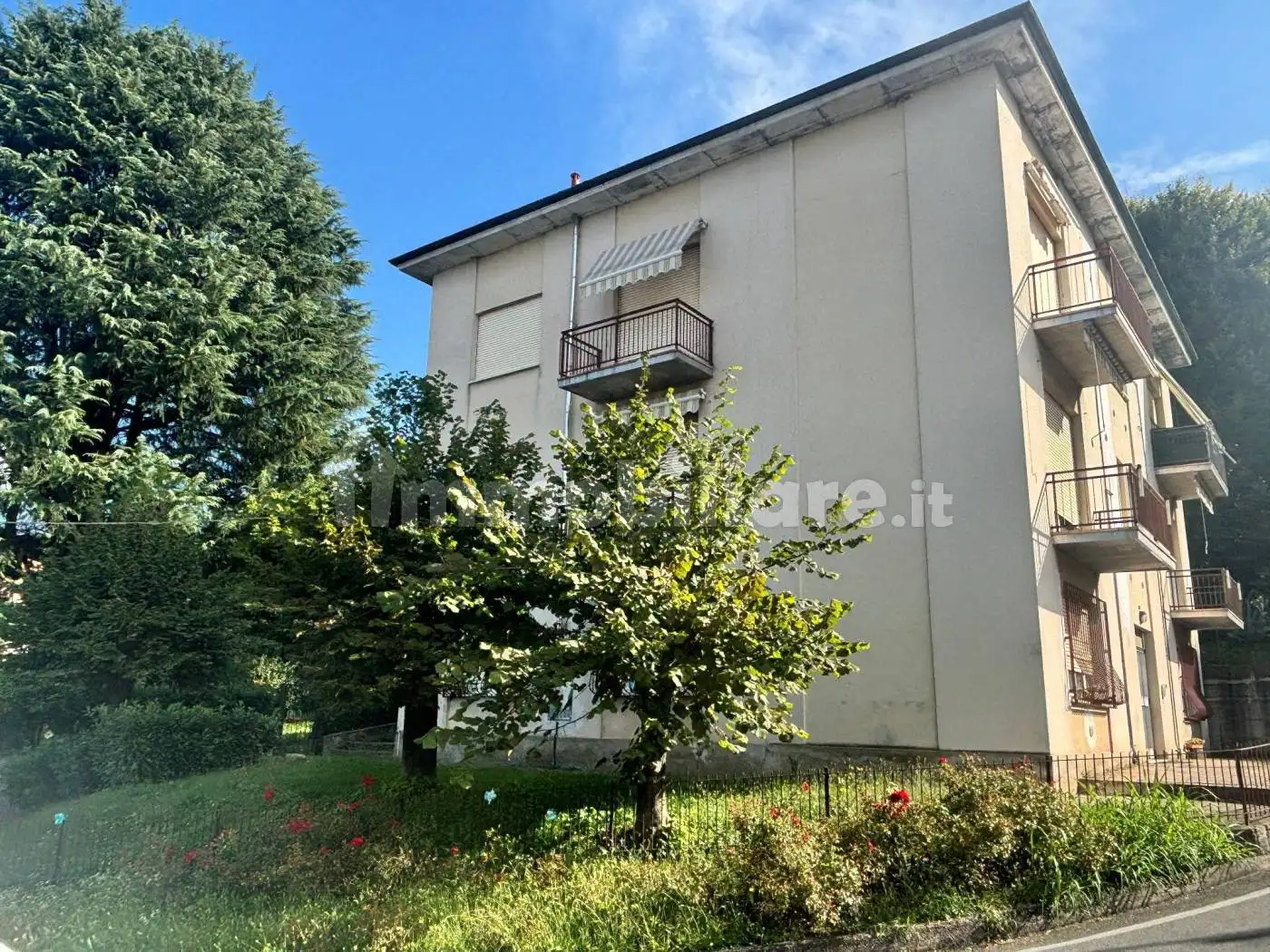 Appartamento in vendita a Senna Comasco