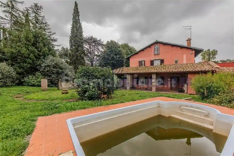 Villa in vendita a Roma