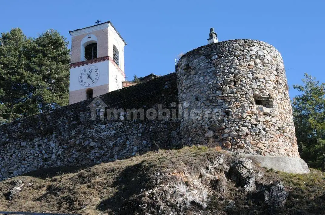 Palazzo - Edificio in vendita a Montemale di Cuneo