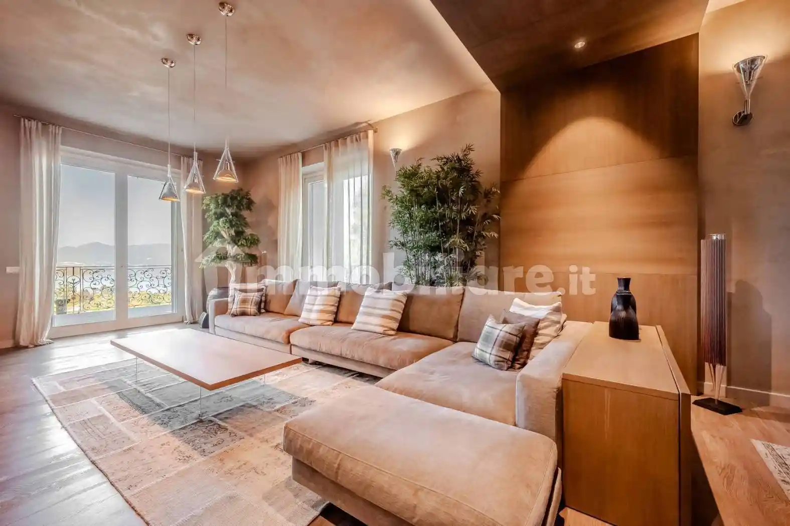 Villa in vendita a Meina