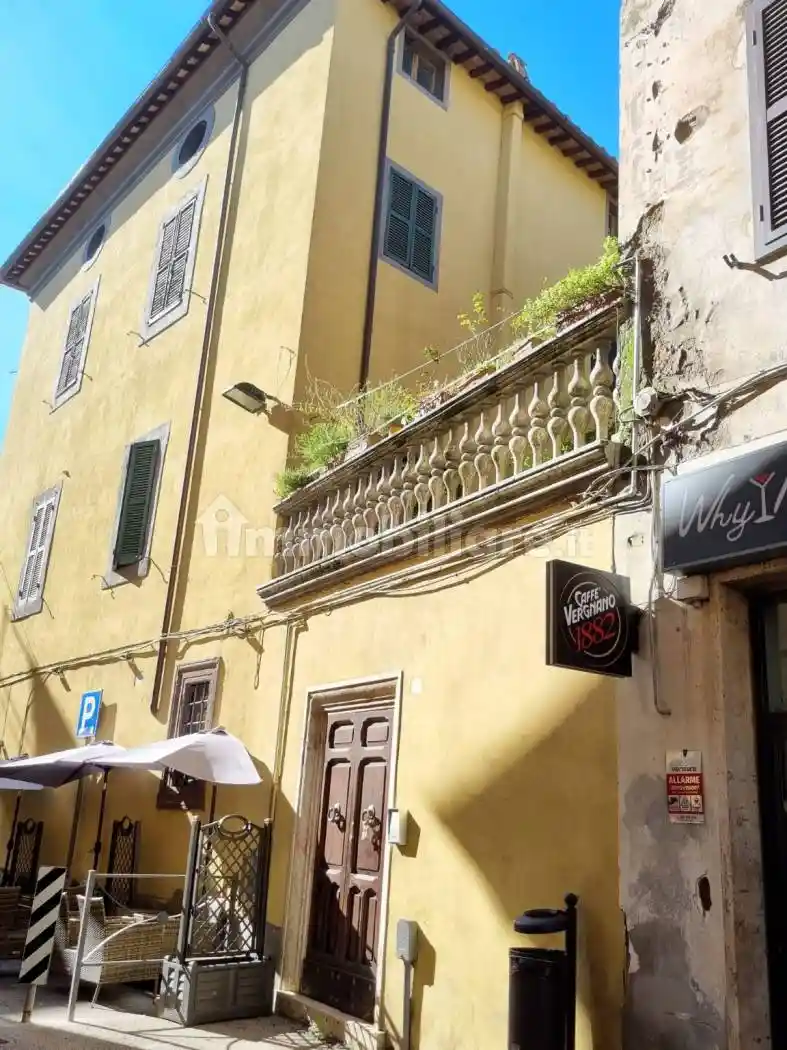 Appartamento in vendita a Gallese