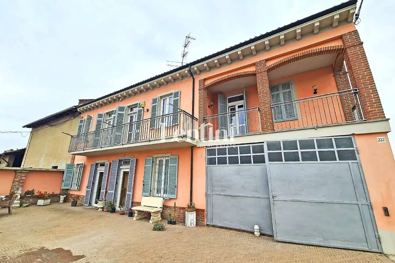 Villa in vendita a Casale Monferrato