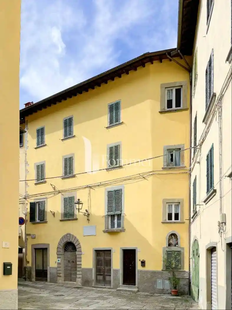 Palazzo - Edificio in vendita a Castel San Niccolò