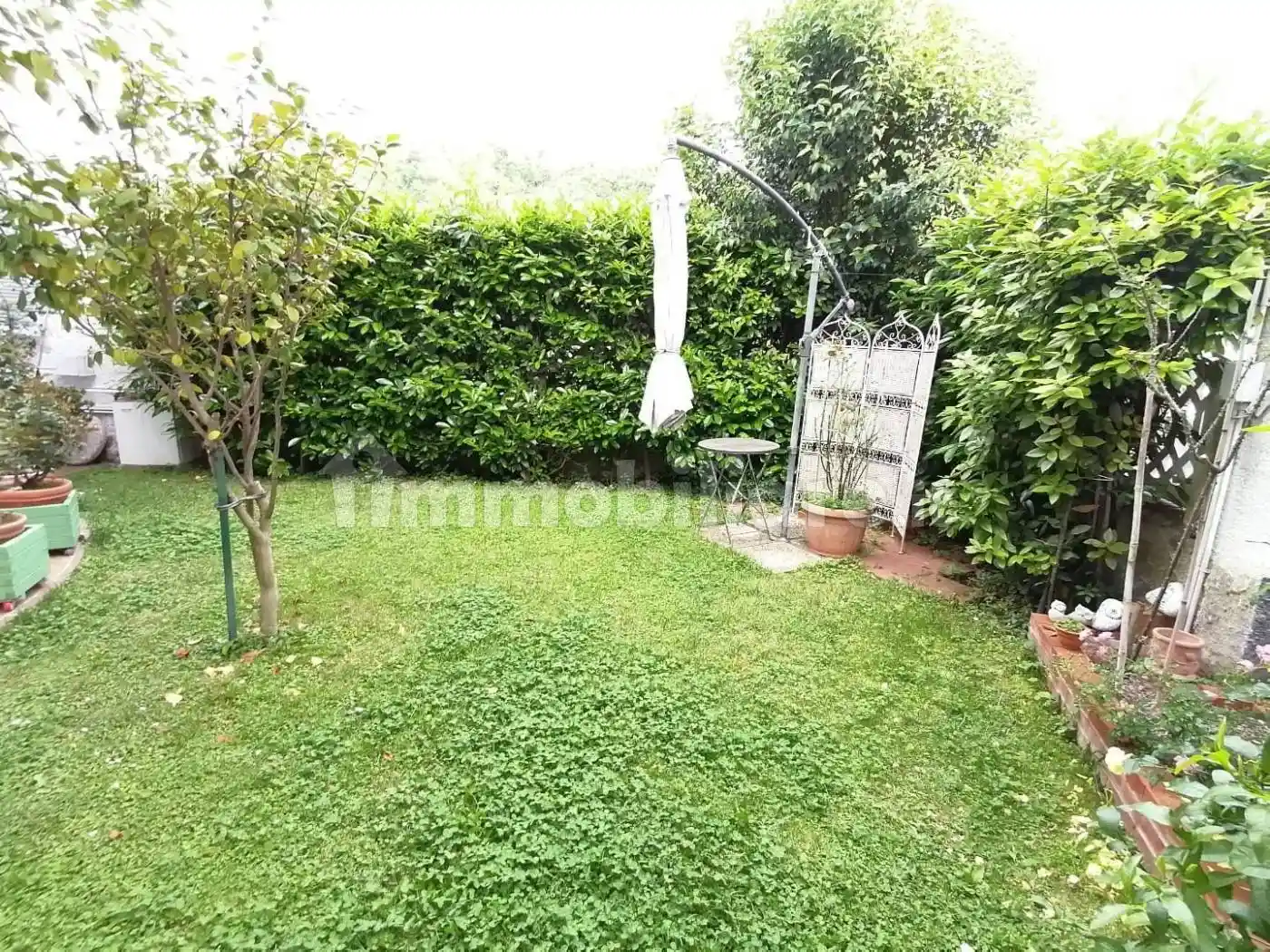 Casa indipendente in vendita a Luni