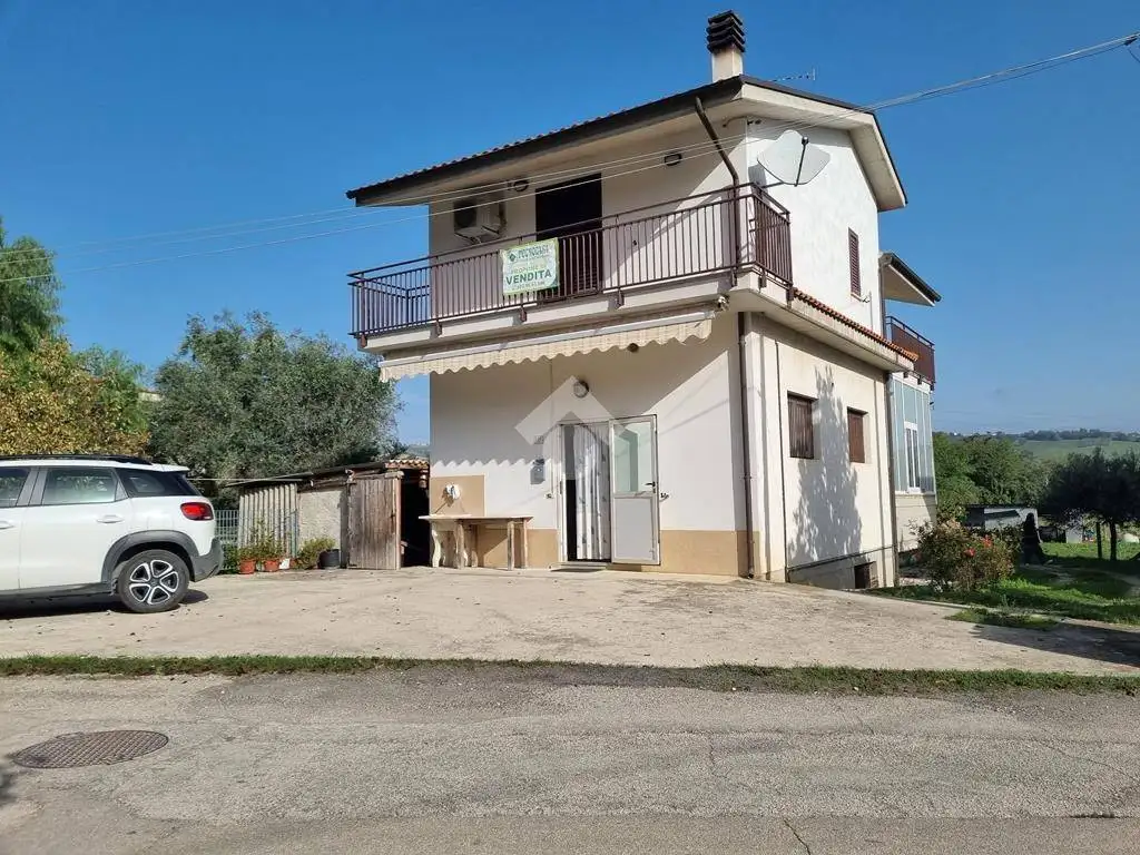 Terratetto unifamiliare Contrada Piane Vomano 27, Cermignano - foto 4