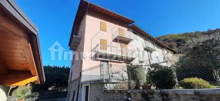 Casa indipendente in vendita a Zogno