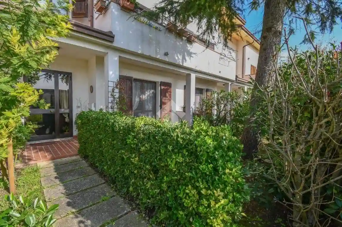 Villetta a schiera - foto 2