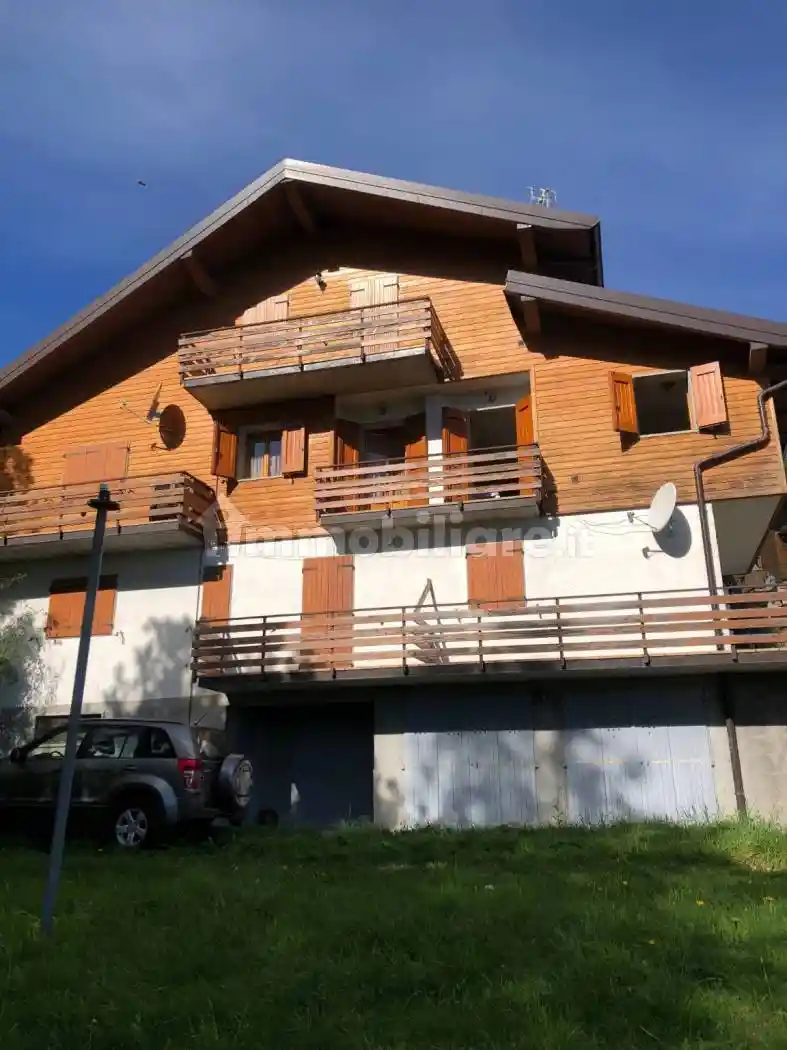 Appartamento in vendita a Pievepelago