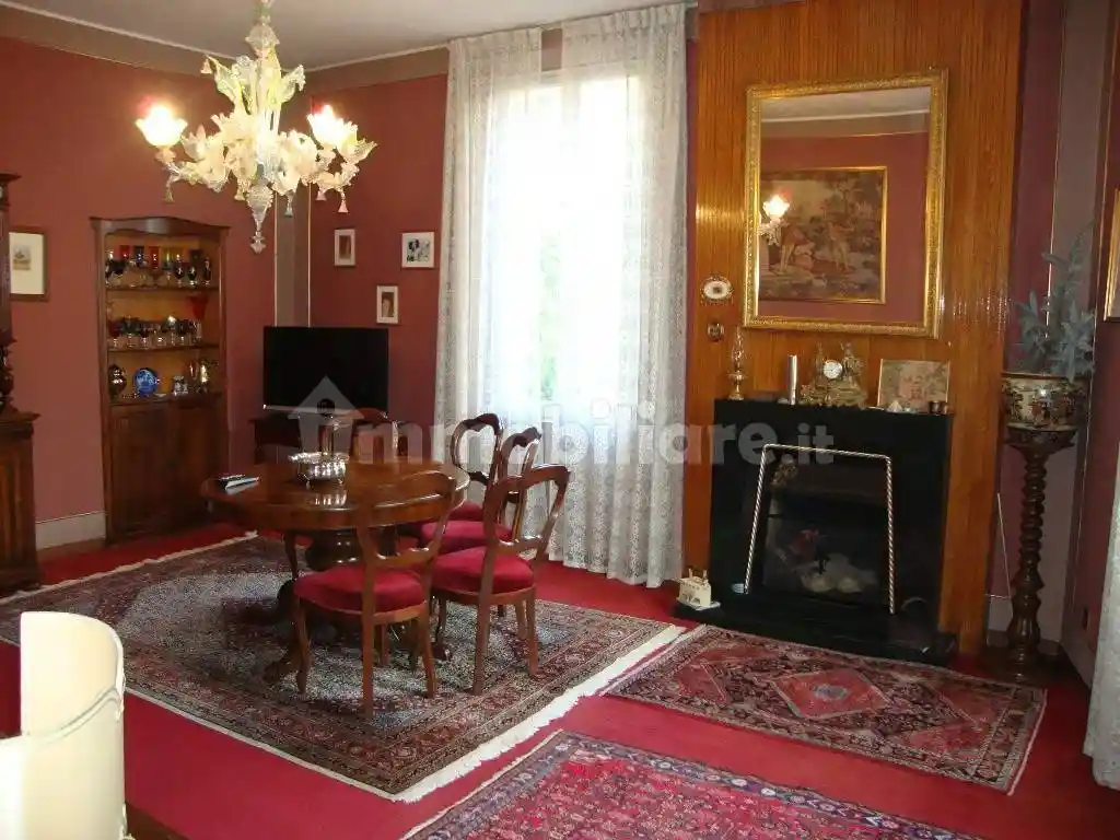 Appartamento in vendita a Reggio Emilia