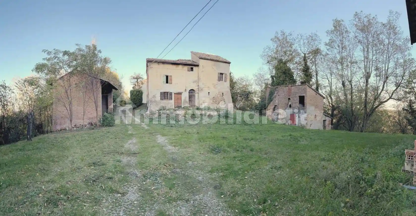 Villa in vendita a Medesano